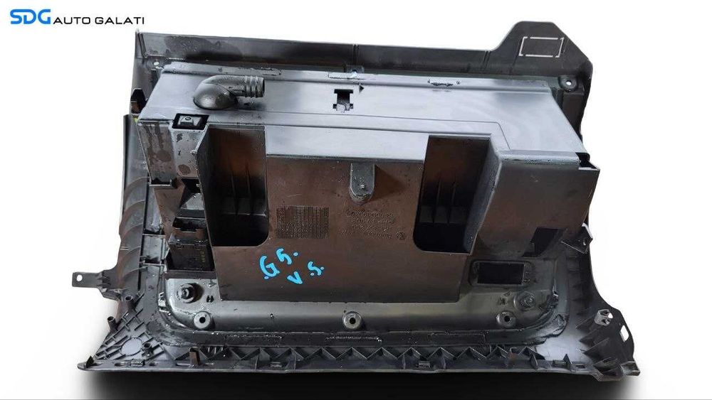 Torpedou Bord Volkswagen Golf 5 2004 - 2008 Cod 1K1857290 [L8963]