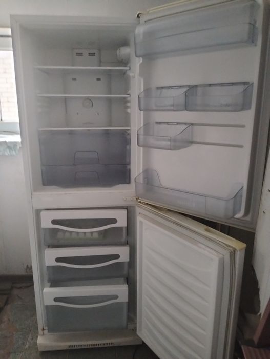 Продам холодильник