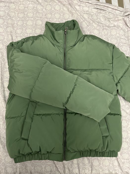 Продам куртку новая