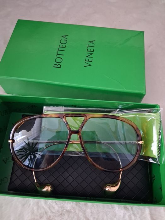 Ochelari de soare bottega veneta
