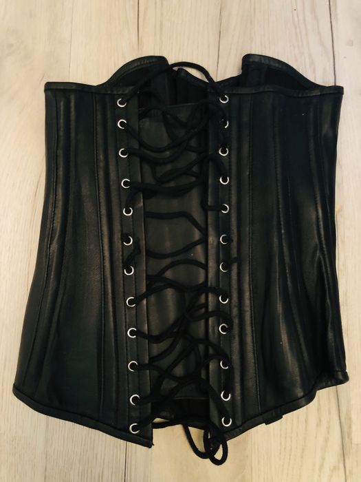 Продам модные корсеты