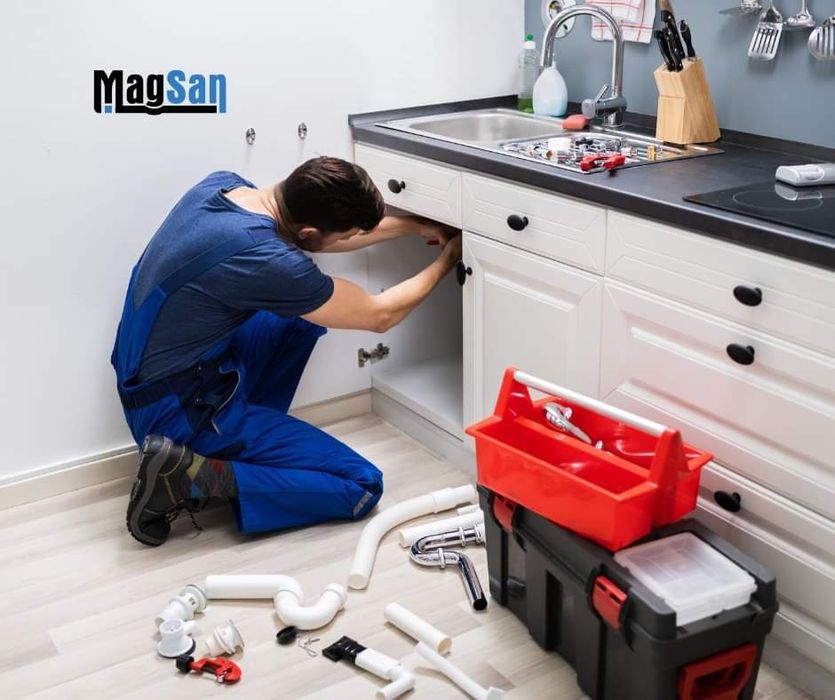 Instalator apa reparati sanitare desfundari  non stop