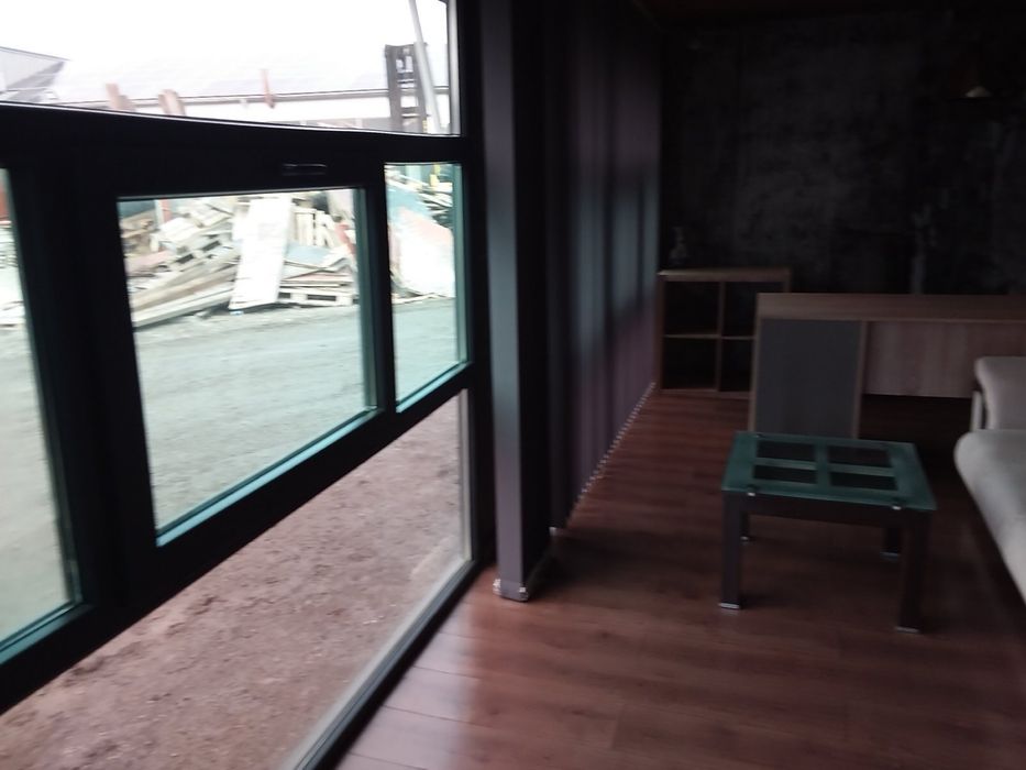 Фургон  оборудван  за офис или вила