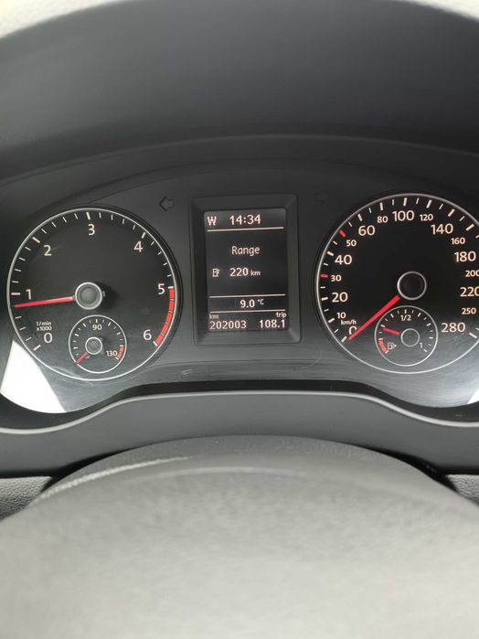VOLKSWAGEN Jetta 2011 — imagine 4