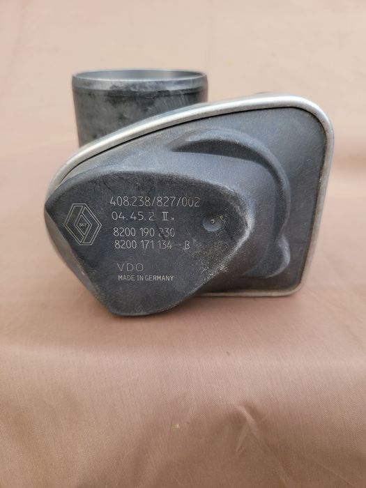 Clapeta accelerarie Renault