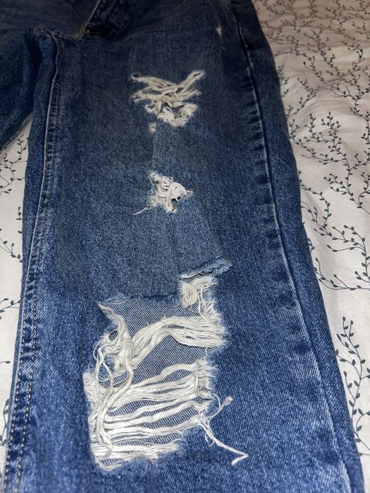 blugi rupti denim albastru