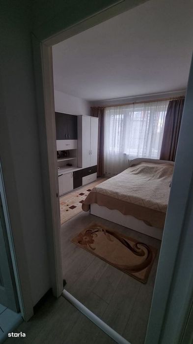 Apartament 3 Camere Semidecomandat Podu Ros Pasapoarte