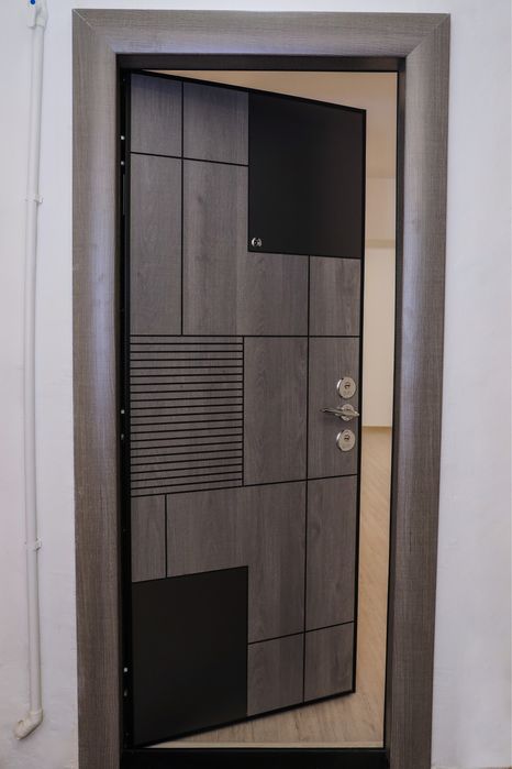 Apartament 4 camere de vanzare