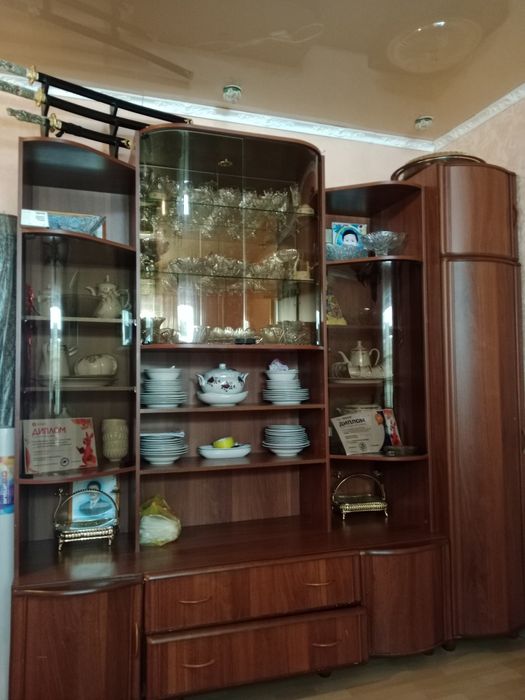 Продам стенку с шкафом