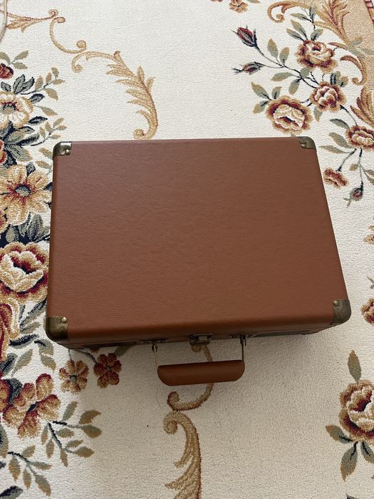 Виниловый проигрыватель