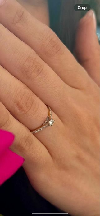 Vând urgent inel original  Stil Diamonds,din aur galben de 18 k,cu diamante naturale.