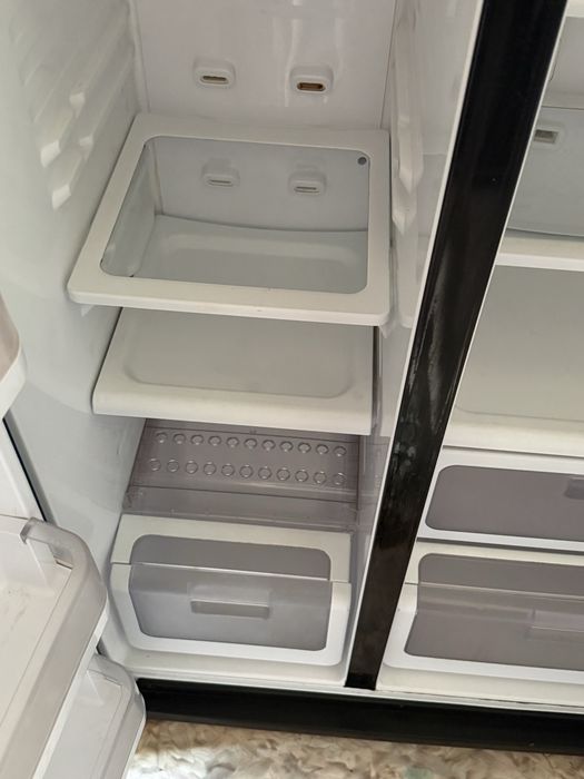 Холодильник продам или на запчасти