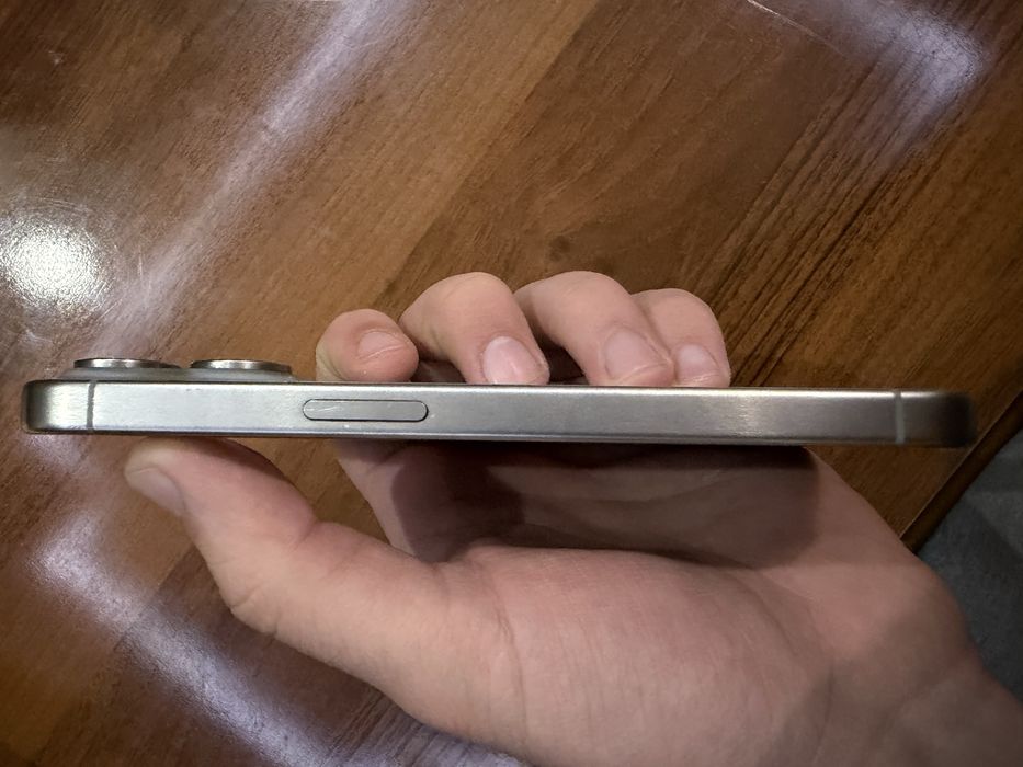 iphone 15 pro ideal 100%