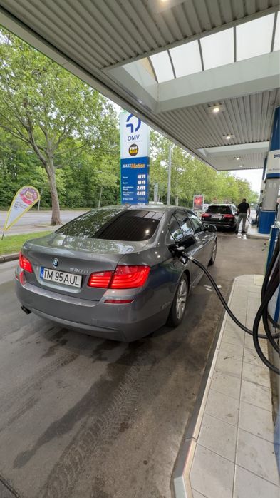 BMW 5 Series 2011 — imagine 5