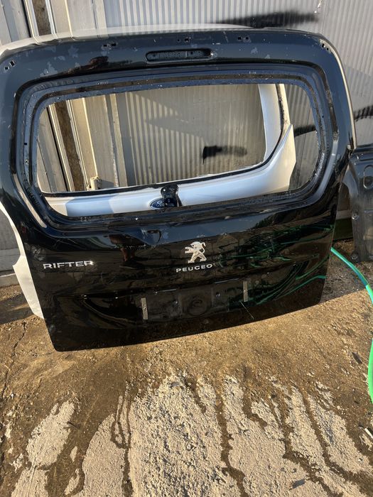 Капак,багажник Peugeot Rifter 2018- 3бр