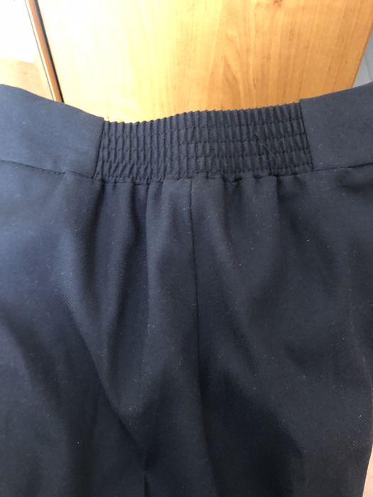 Школьные новые брюки д/дев Glasman р.122