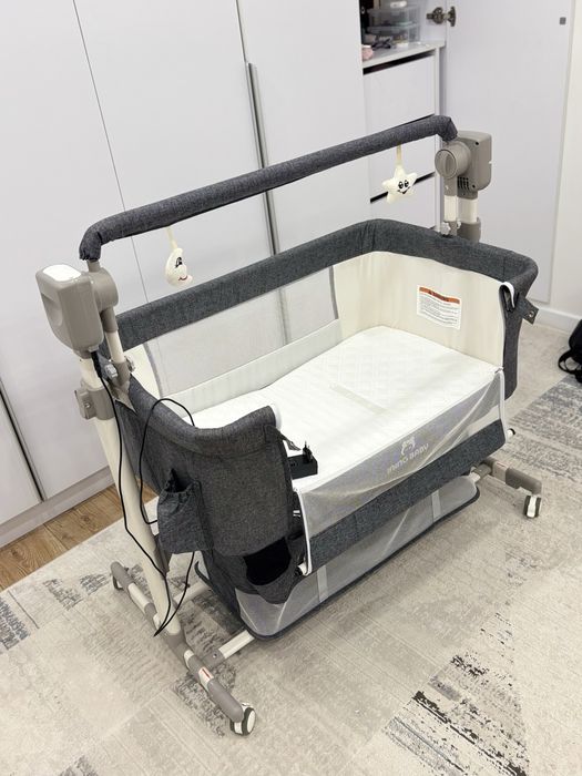 Электронная кроватка манеж