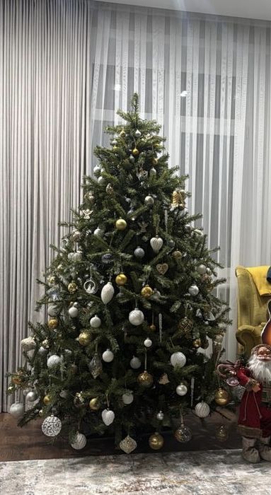 Елка искуственная