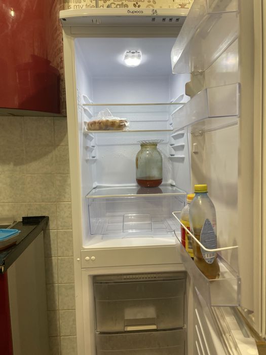 Продам холодильник Бирюса