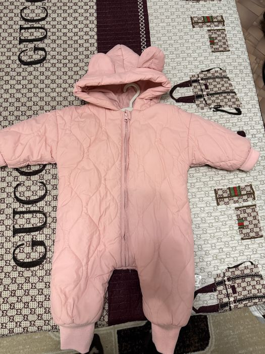 Продам комбенизон для девочки