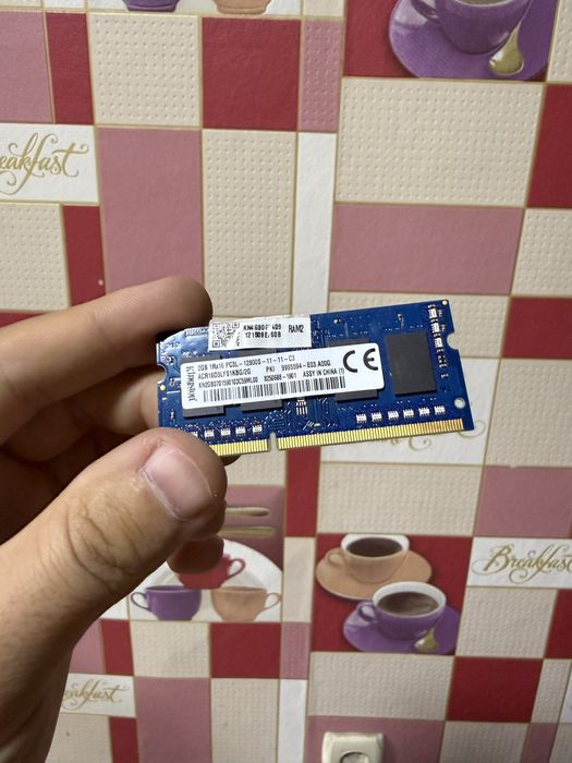 DDR3 / Kingston 2 GB lik operativ xotira sotiladi