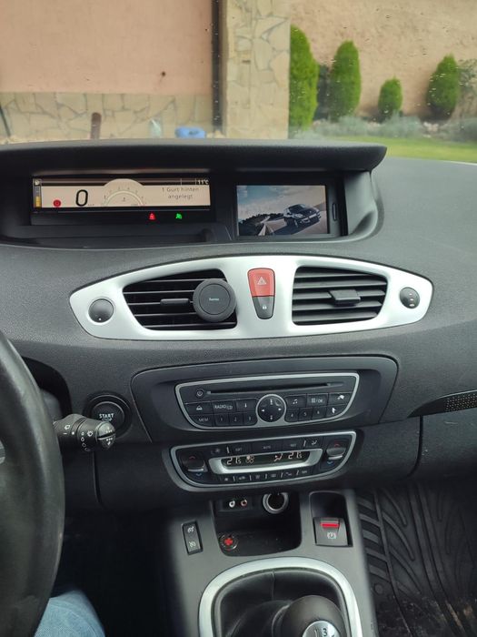 Renault scenic .