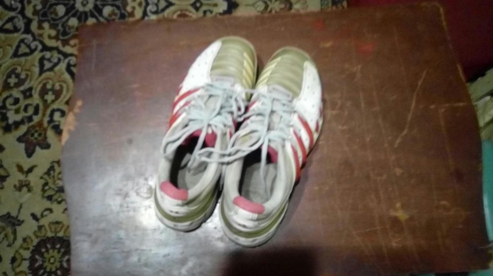 Кроссовки унисекс 38 размера