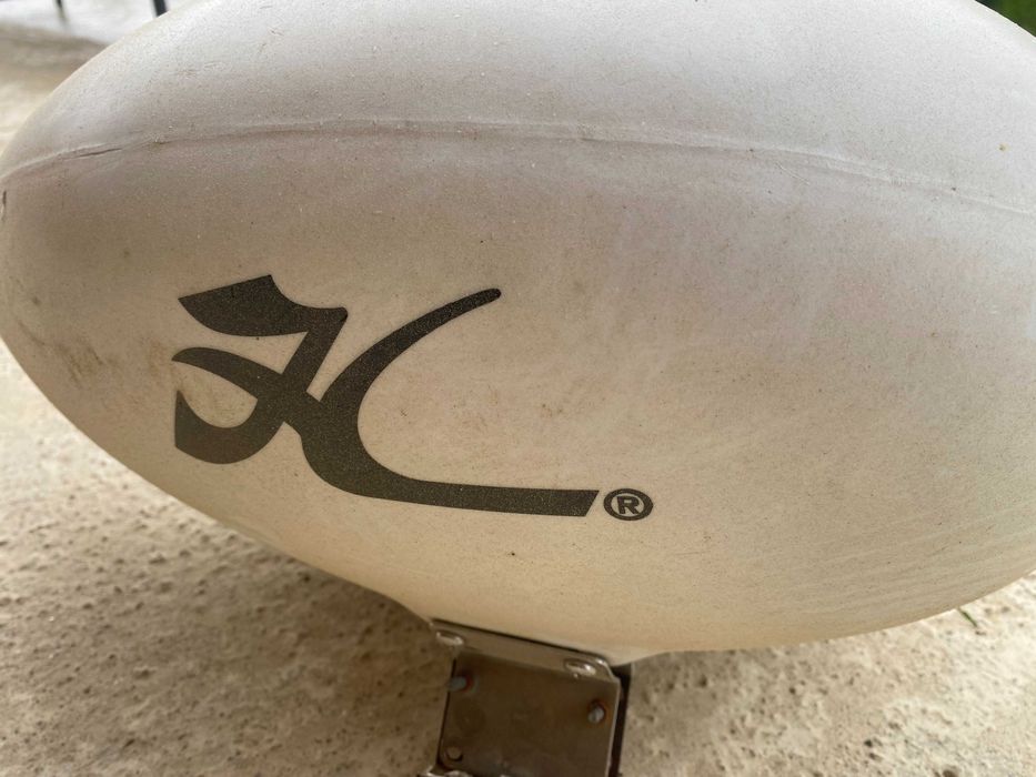 Flotor original HobieCat pentru catarg la catamaran Hobie Cat 16 sau Hobie Cat 18 sau alt catamaran produs de alt fabricant