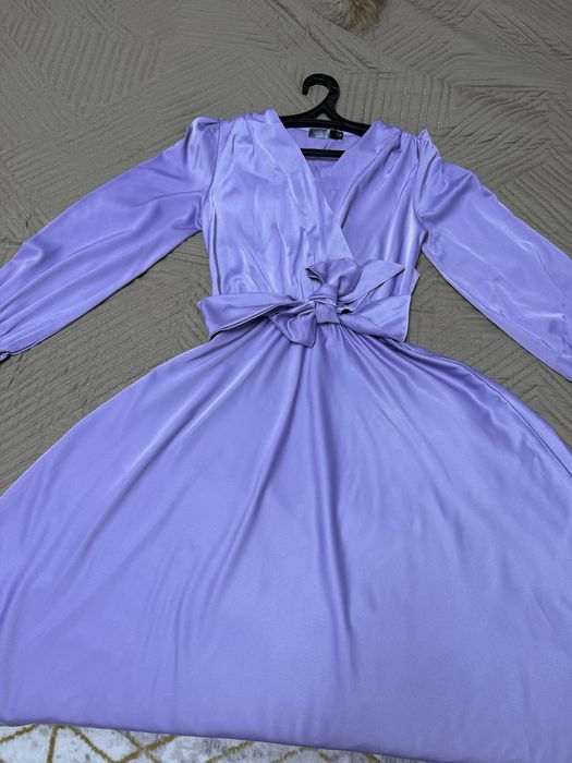 Продам два платья