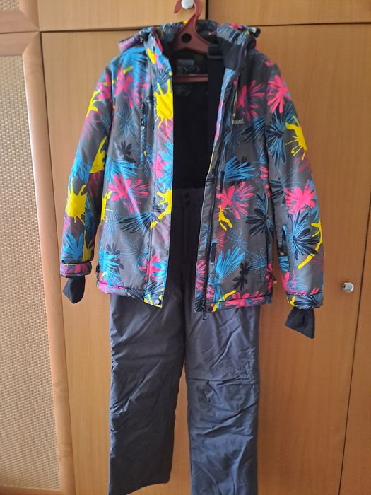 Продается комбинезон