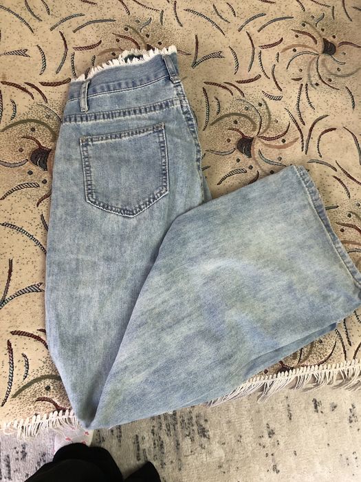 продам джинсы прямые