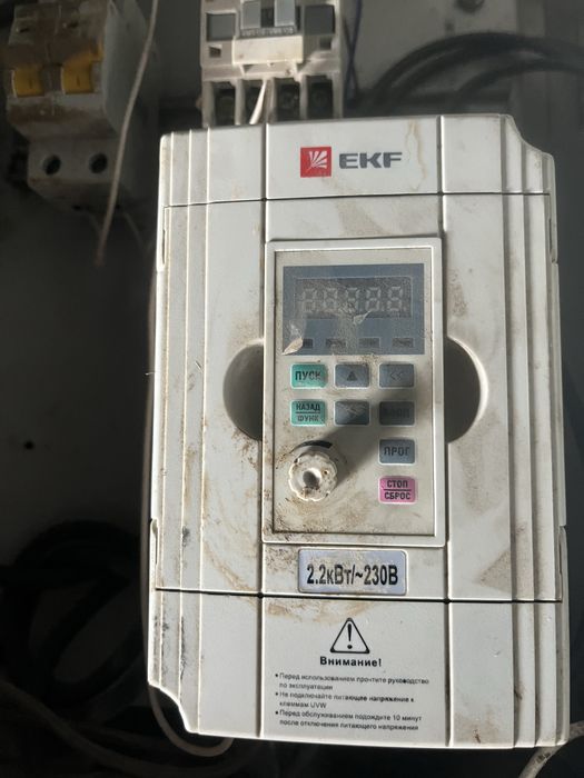 Частотник 2.2 /220 VT 1002R2 1B