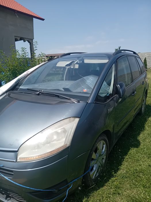 Vand citroen pt dezmembrari.