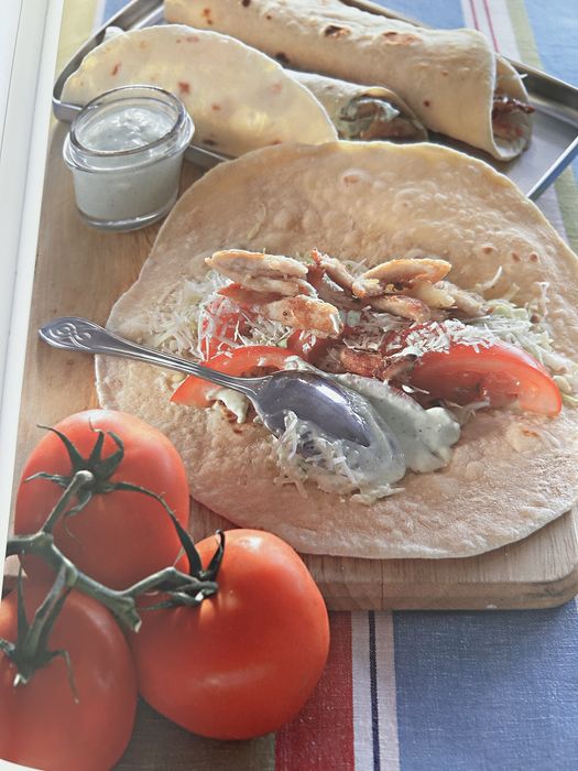 Продам кулинарную книгу