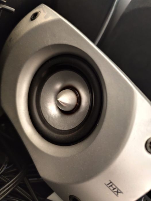 Logitech Z-5500 505W RMS 5.1 THX HiFi Speaker Surround System