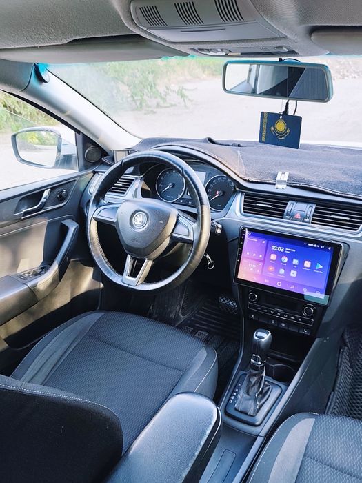 Продам Skoda Rapid на автомате