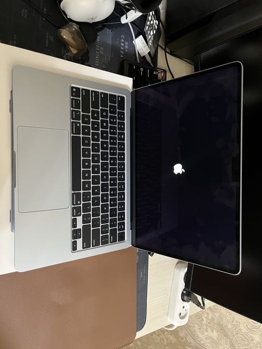 MacBook Air 2025 (Blue)