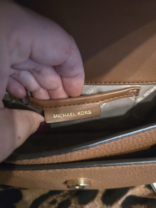 Чанта Michael Kors - естествена кожа