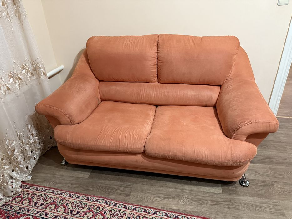 Продам диван, софу и кресло