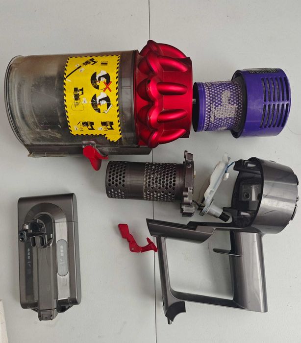 Reparatii aspiratoare, statii de calcat, espressoare, airfryer