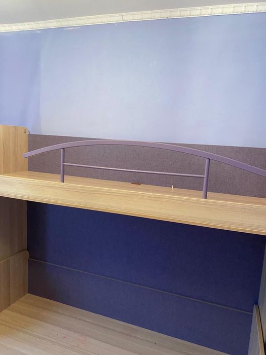 Двухярусный кровать