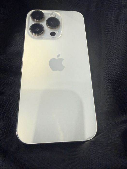 Продава айфон 14 про