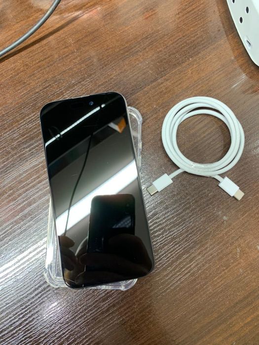 Айфон 15 про 256 в отличном состоянии