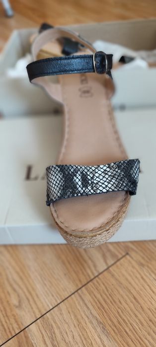 Дамски сандали Lasockl