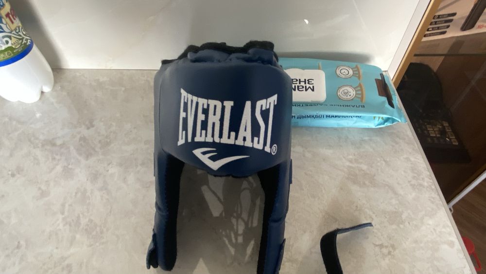 Шлем Everlast для бокса синий