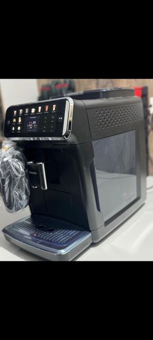 NEW Philips latte go 5500  SIGILAT TOP