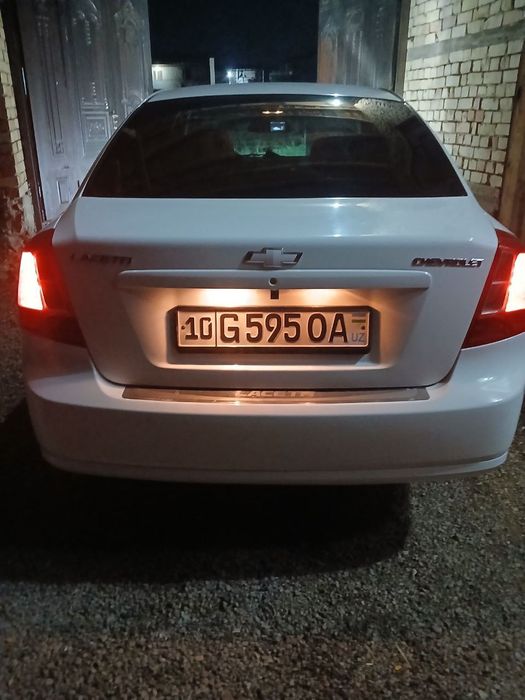 Jentra 1,5 . Gaz benzin