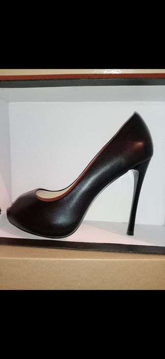 Туфли женские продам