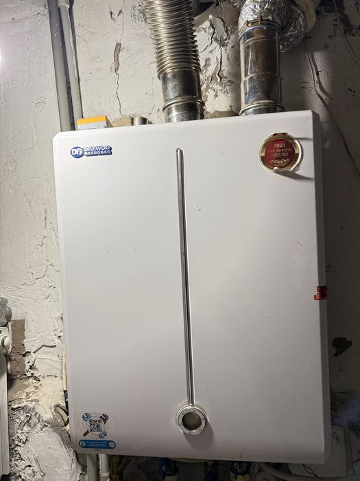 Продаётся срочно в рабочем состоянии Газовый котёл Daewoo (Дэу)