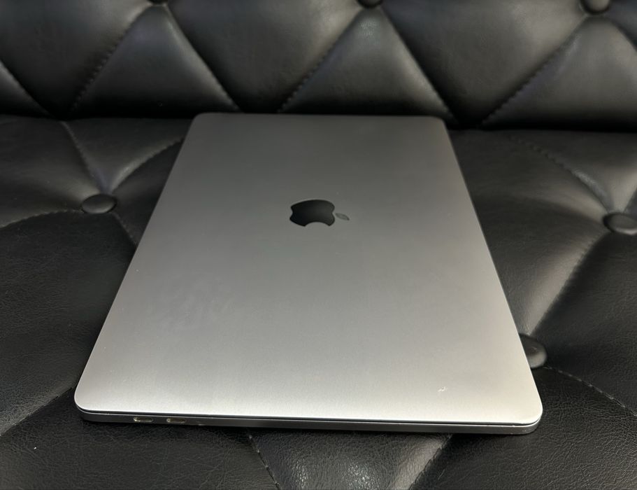 Apple MacBook Pro 2017 в хорошем состоянии